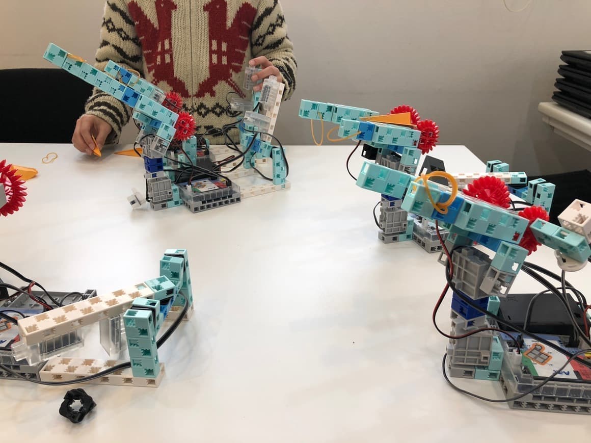 いくのう学院ロボットプログラミング教室授業風景